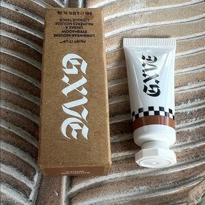 GXVE by Gwen Stefani Paint It Up Clean 24-Hr Eyeshadow mousse - BOUNCING SHOES